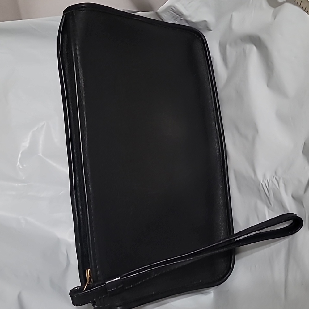Vintage Leather Clutch / Wristlet
